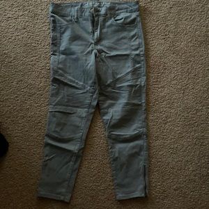 Women’s American Eagle Jeans